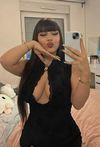 Olivia OnlyFans צעירות 1